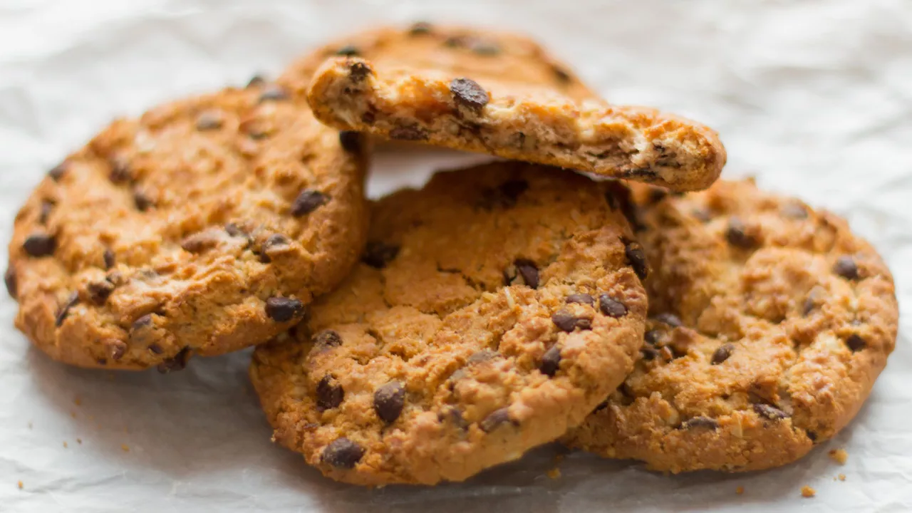 Suklaahiput - kaura-suklaakeksit eli chocolate chip oatmeal cookies
