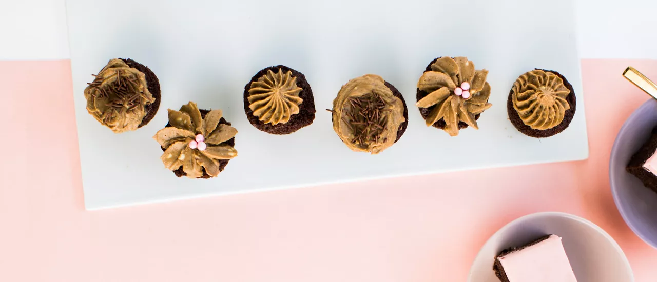 lakritsi-brownie-muffinit