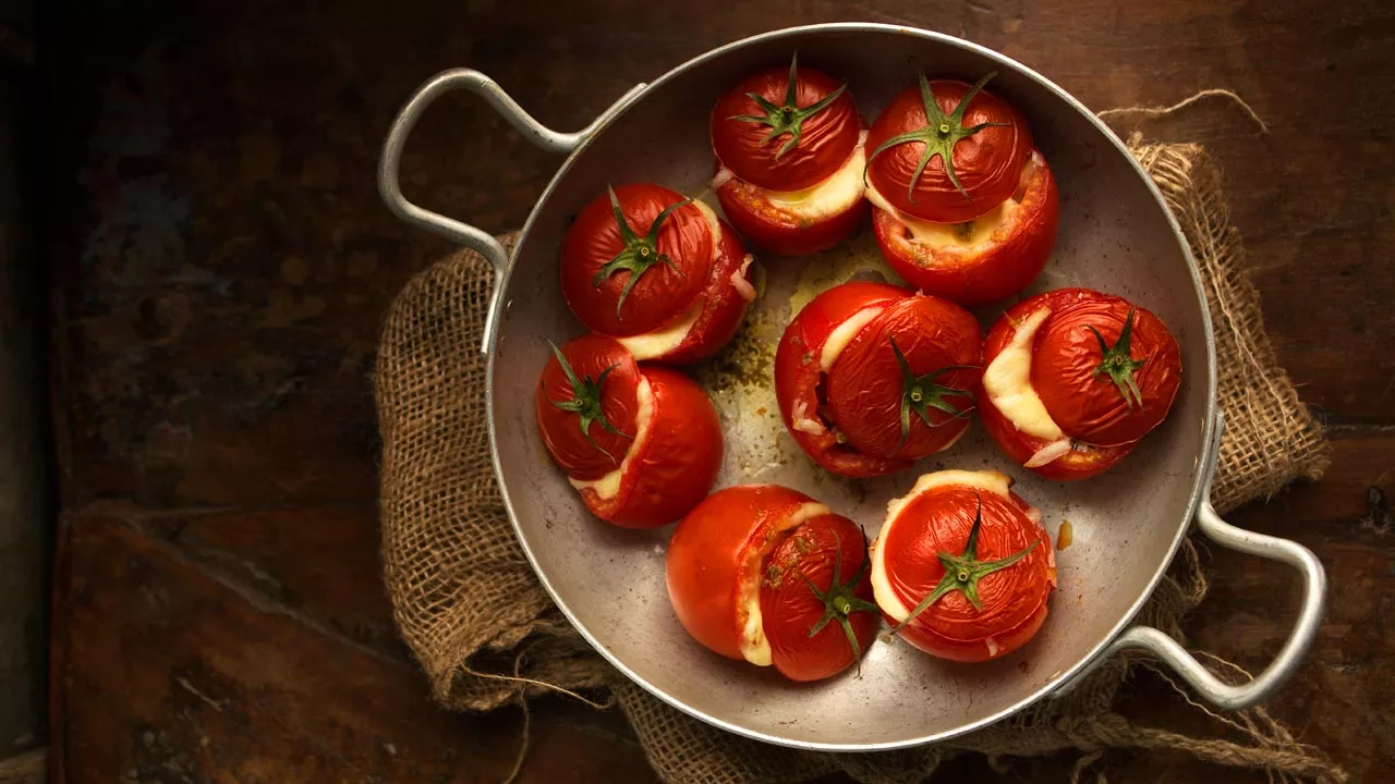 paahdetut halloumi-tomaatit