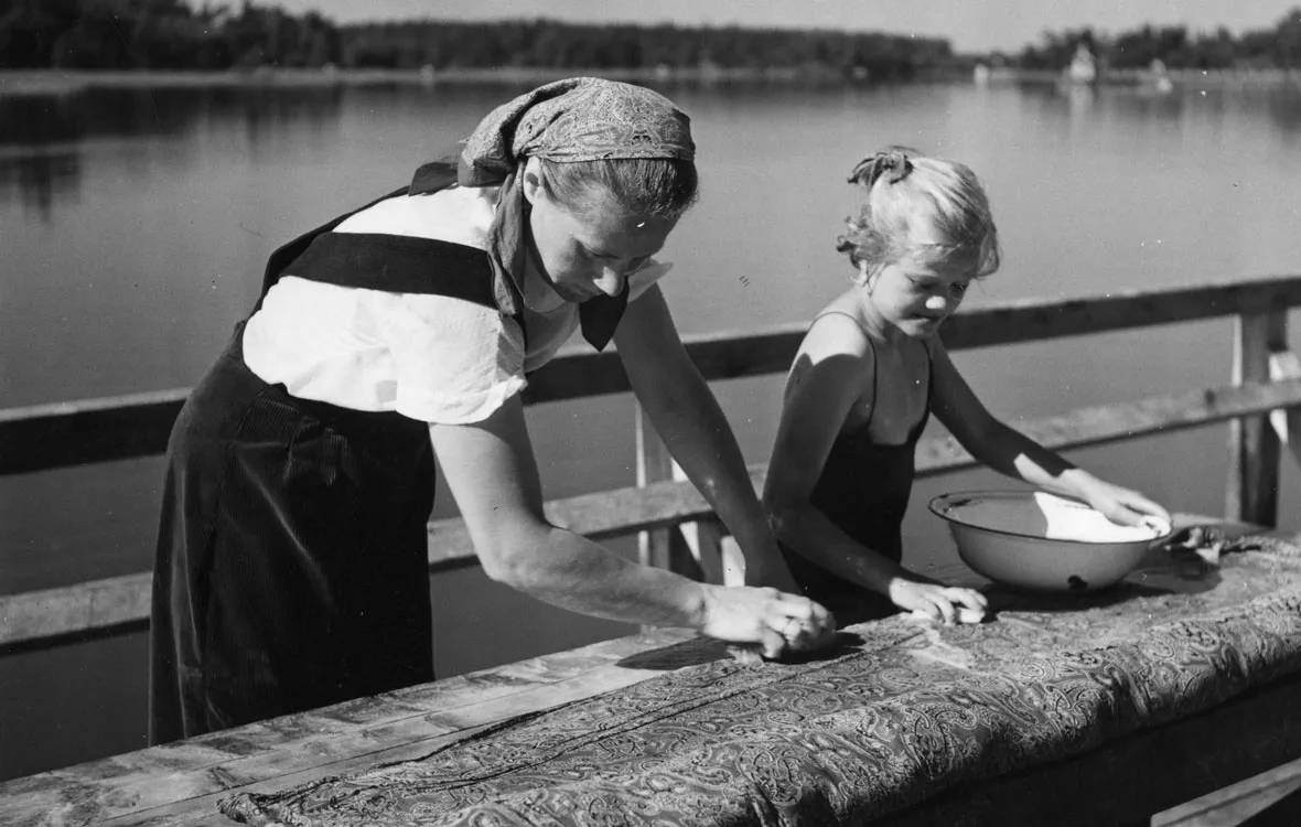 Vuosiluvut, jolloin naisten asema on parantunut Suomessa 