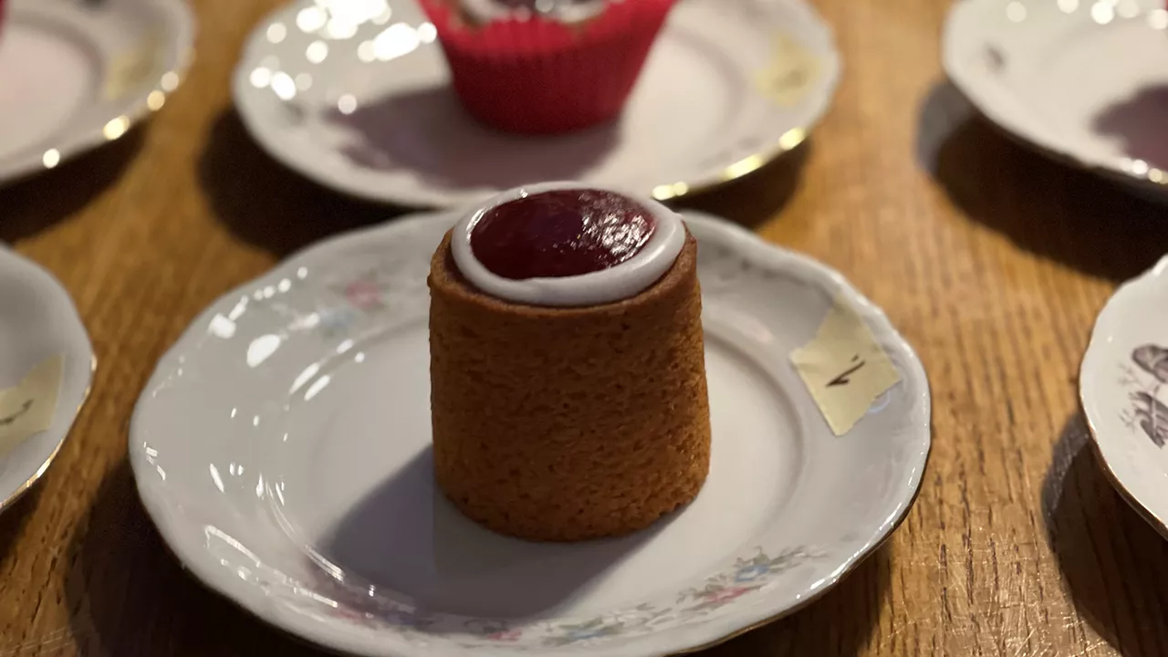 Porvoon paras runebergintorttu 2021 -kilpailun voitti porvoolaisen kahvila-leipomon Café Cabriolen torttu.
