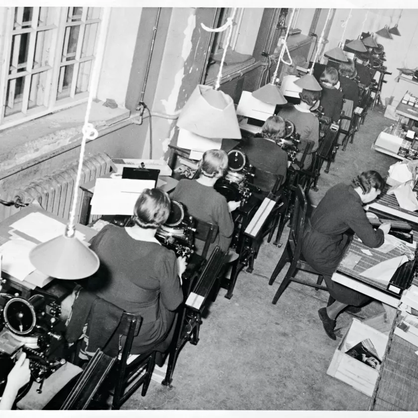 Naisia työssään Yhtyneiden Kuvalehdtien postituksessa vuonna 1939.