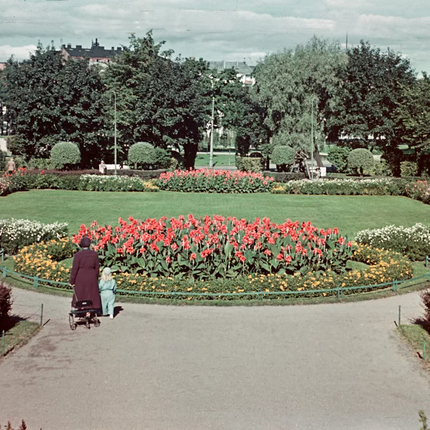 Helsinkiläinen Eiranpuisto
1940-luvulla.