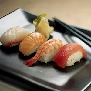 sushi_sashimilohi