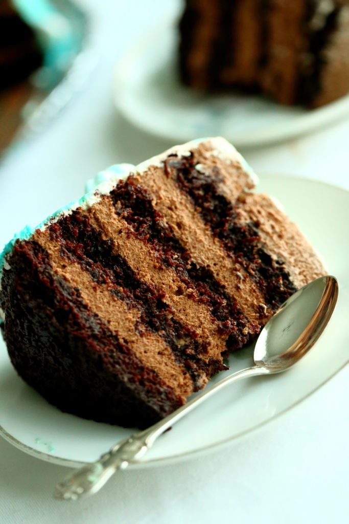 Suklaamousse kakku