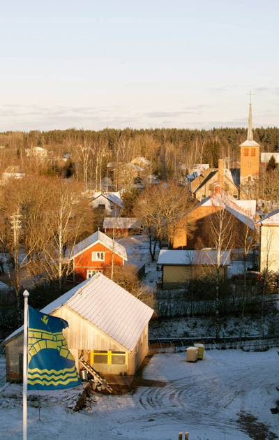 Panelia kilpailee Maalla-lehden sarjassa Suomen ihanimman kylän tittelistä.