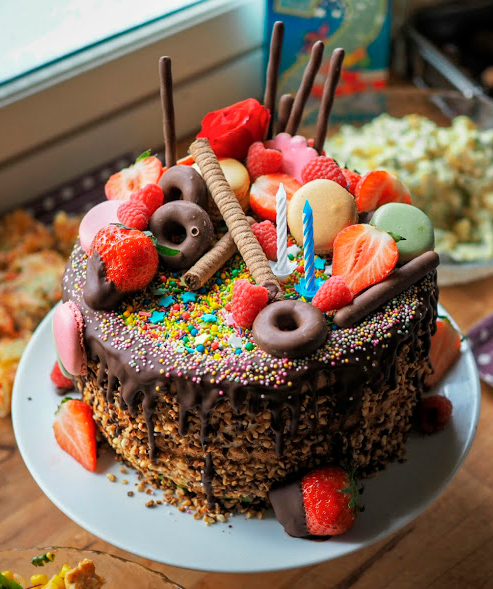 näyttävä kakku, upea kakku, boheemi, täytekakku, upeimmat kakut, näyttävimmät kakut, fantasiakakut