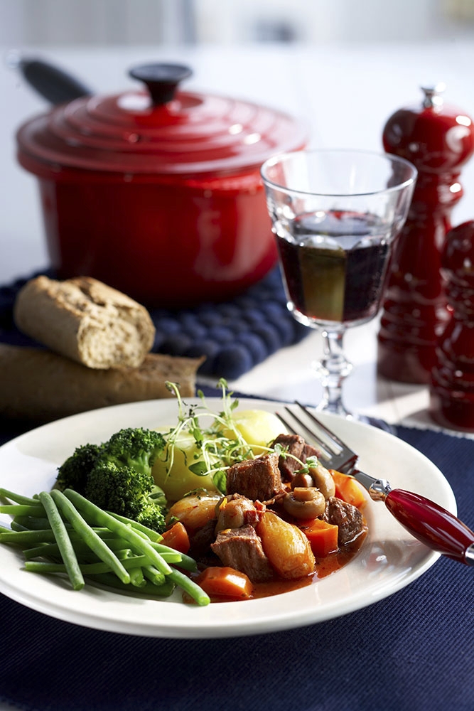 Burgundinpata on klassinen ranskalainen ruoka, johon tulee punaviiniä. 
